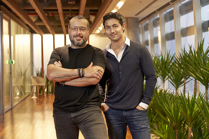 Agência ganha novo comando com dupla de CEOs